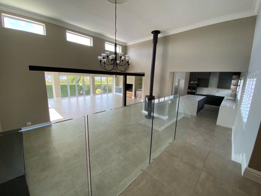 To Let 4 Bedroom Property for Rent in Welgemoed Western Cape